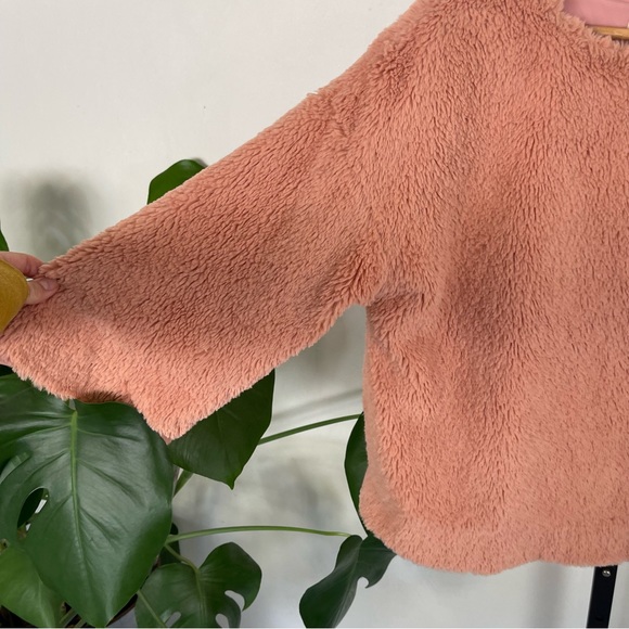 Madewell S Blush Pink Faux Fur 3/4 Sleeve Fleece top Measurements in Photos - Picture 6 of 8